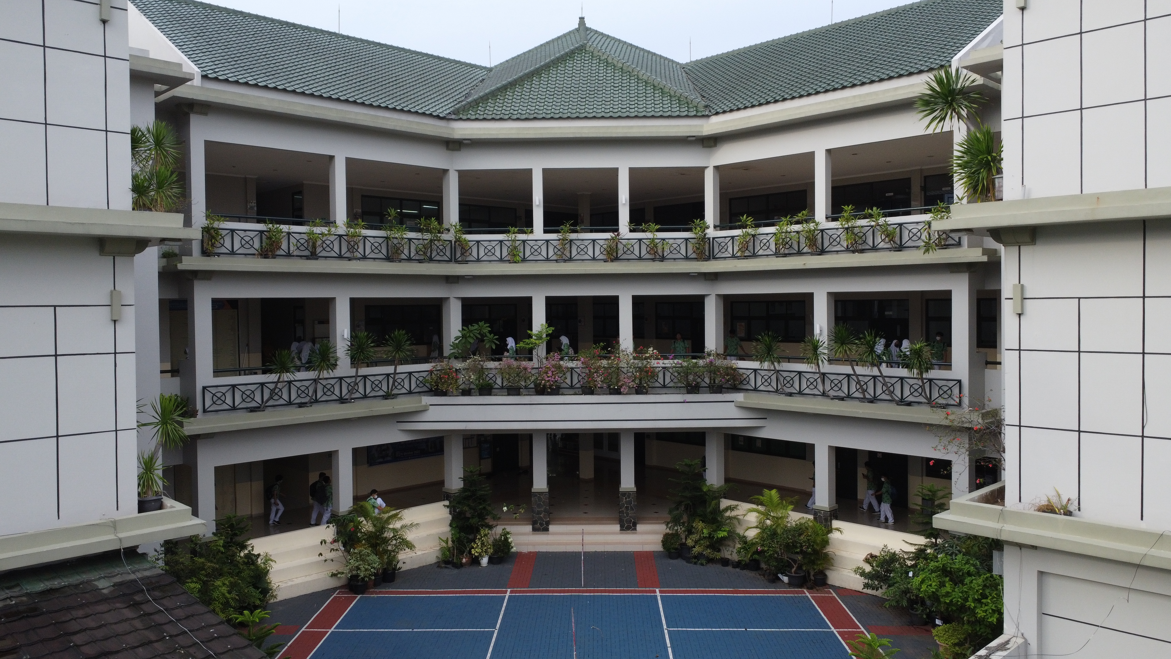 Gedung_SMA_Low_SKY_View